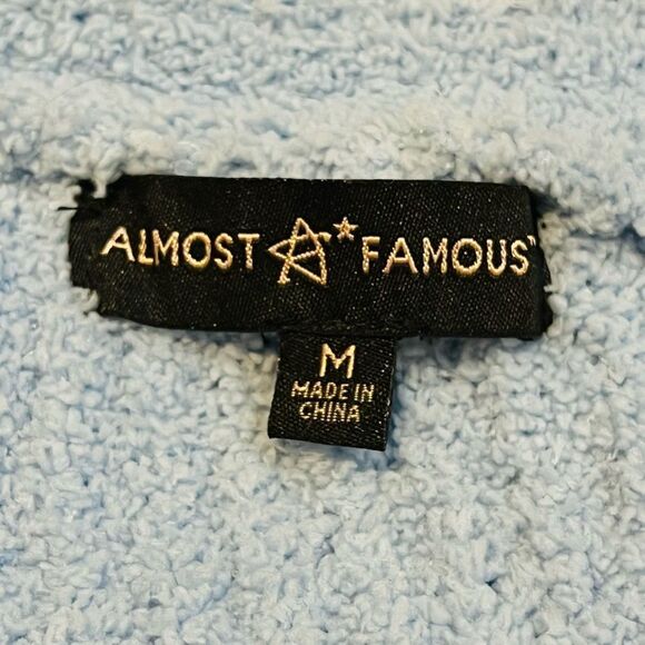 NWT Fuzzy V-Neck Light/Baby Blue Cardigan w/ Flower Buttons &Semi Bubble Sleeves - Picture 6 of 6